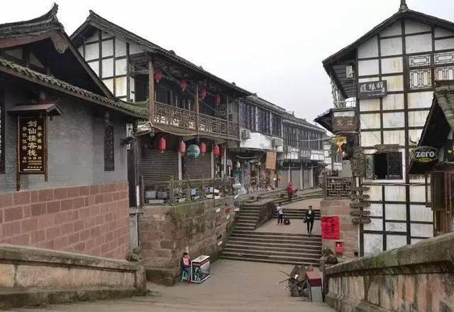 演《书剑恩仇录》30年后,演《要久久爱》,她没认出